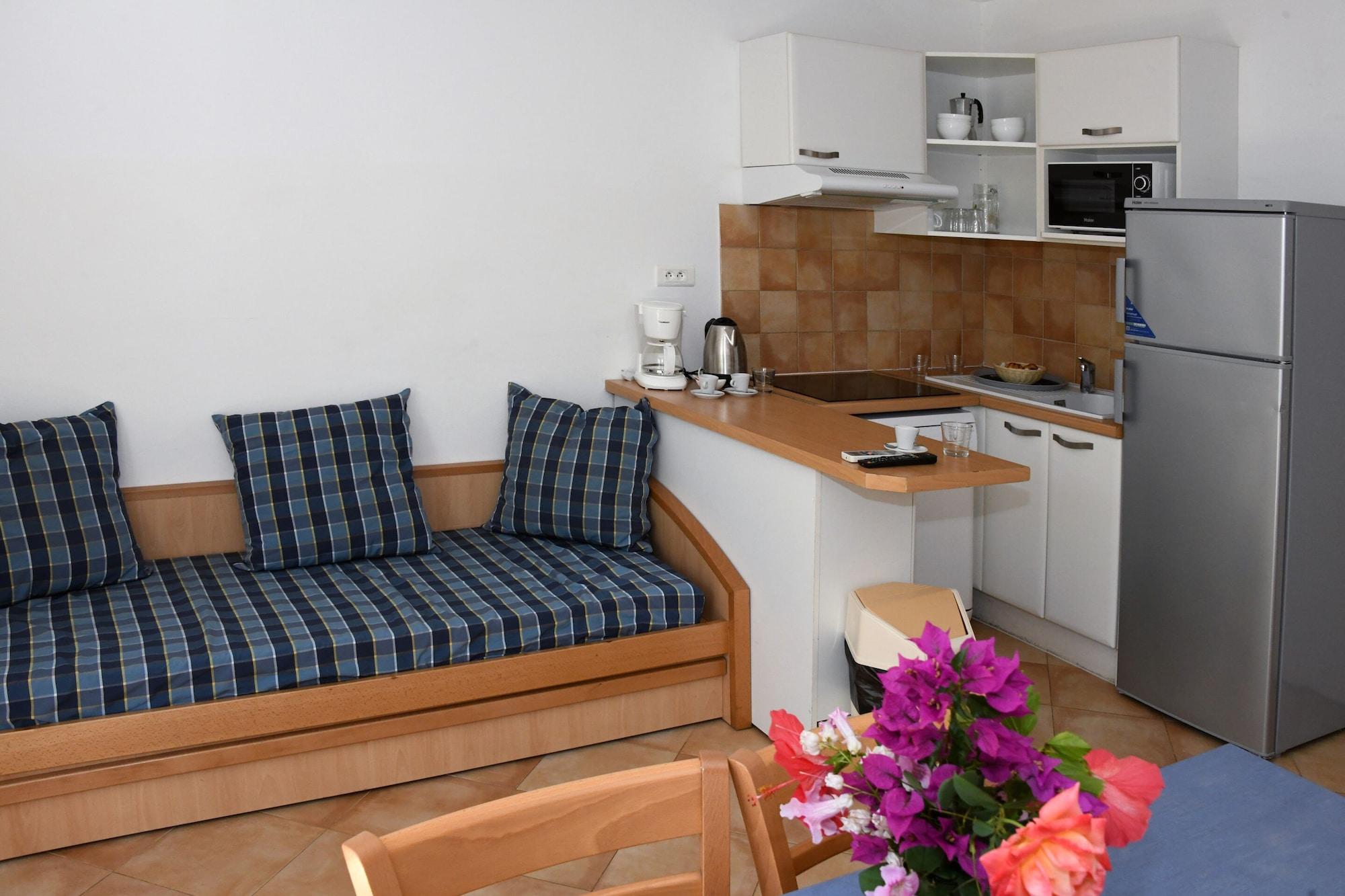 Residence Cala Bianca Borgo  Εξωτερικό φωτογραφία